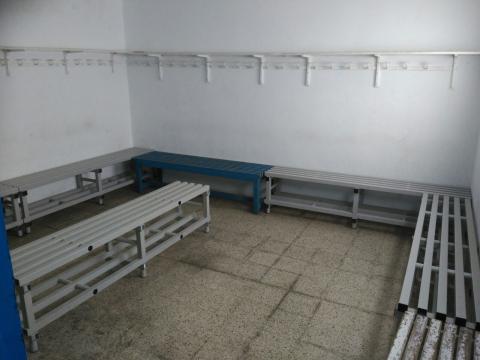 Reformes als vestuaris del camp de futbol Reformes als vestuaris del camp de futbol